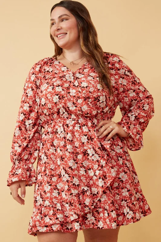 Plus size dresses with timeless cuts suit all -Floral Print Cinched Cuff Wrap Dress