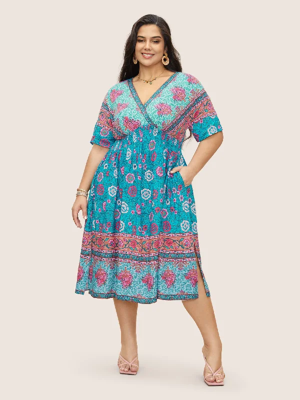 Plus size dresses with stretchy knits hug curves -Floral Dolman Sleeve Ruffles Shirred Split Hem Dress