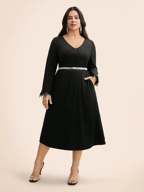 Plus size dresses with tie waists adjust perfectly -V Neck Patchwork Fuzzy Trim Dress