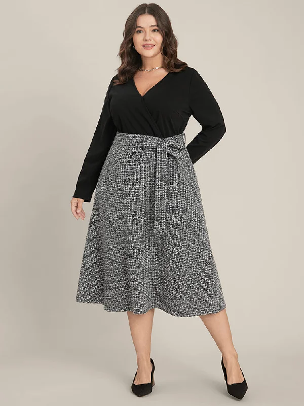 Plus size dresses featuring beadwork dazzle quietly -Plaid Patchwork Surplice Neck Belted Tweed Dress