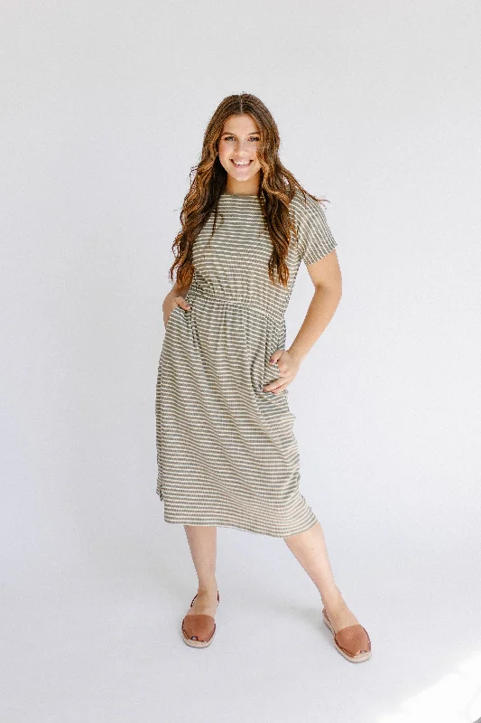 Plus size dresses featuring maxi lengths flow gracefully -'Hannah' Striped Cotton Blend Midi Dress