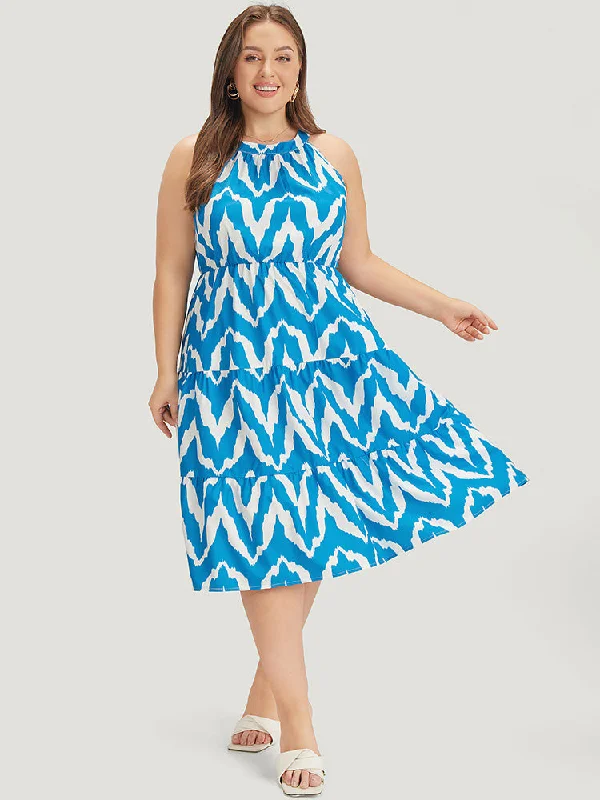 Plus size dresses with ruched details hide flaws -Geometric Print Halter Pocket Ruffle Tiered Dress