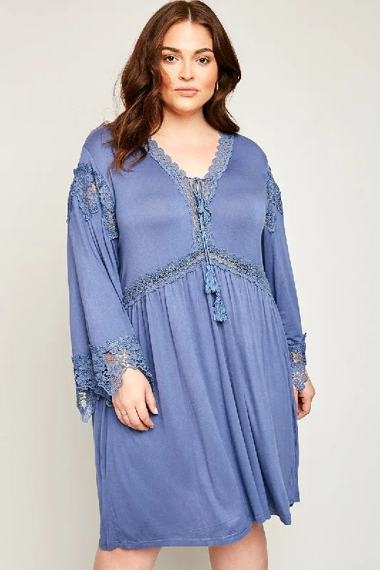 Plus size dresses with soft textures feel cozy -Angel Sleeve Lace Tunic Dress