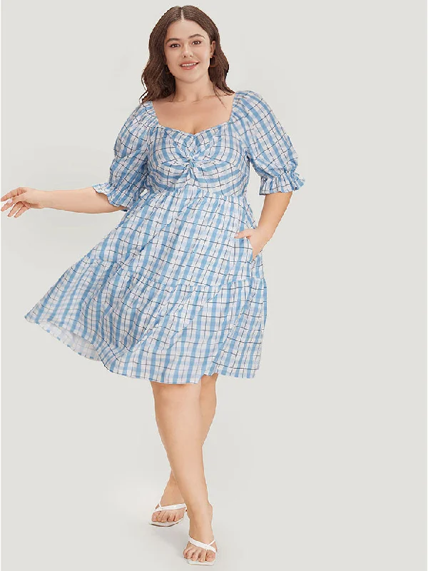 Plus size dresses with stretchy knits hug curves -Twist Front Square Neck Ruffle Layered Hem Bell Sleeve Dress