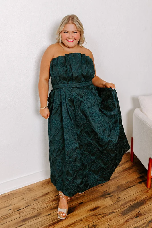 Plus size dresses for trendy vibes stay current -Night At The Gala Jacquard Midi in Dark Hunter Green Curves