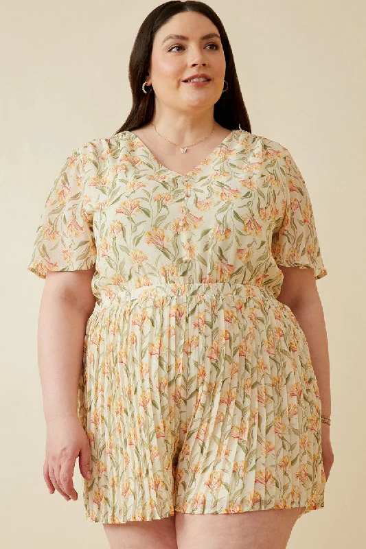 Plus size dresses featuring quilted textures add depth -Floral Tie Back Pleated Leg Chiffon Romper